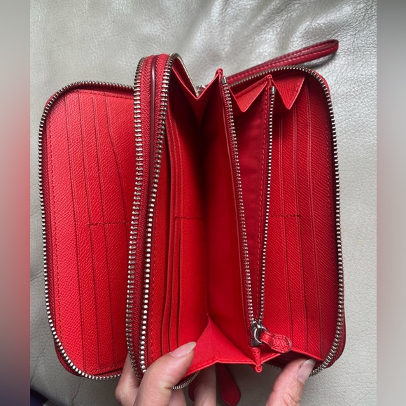 Coach wristlet Pebbled Leather double zip accordion wallet. Red - Picture 3 of 8